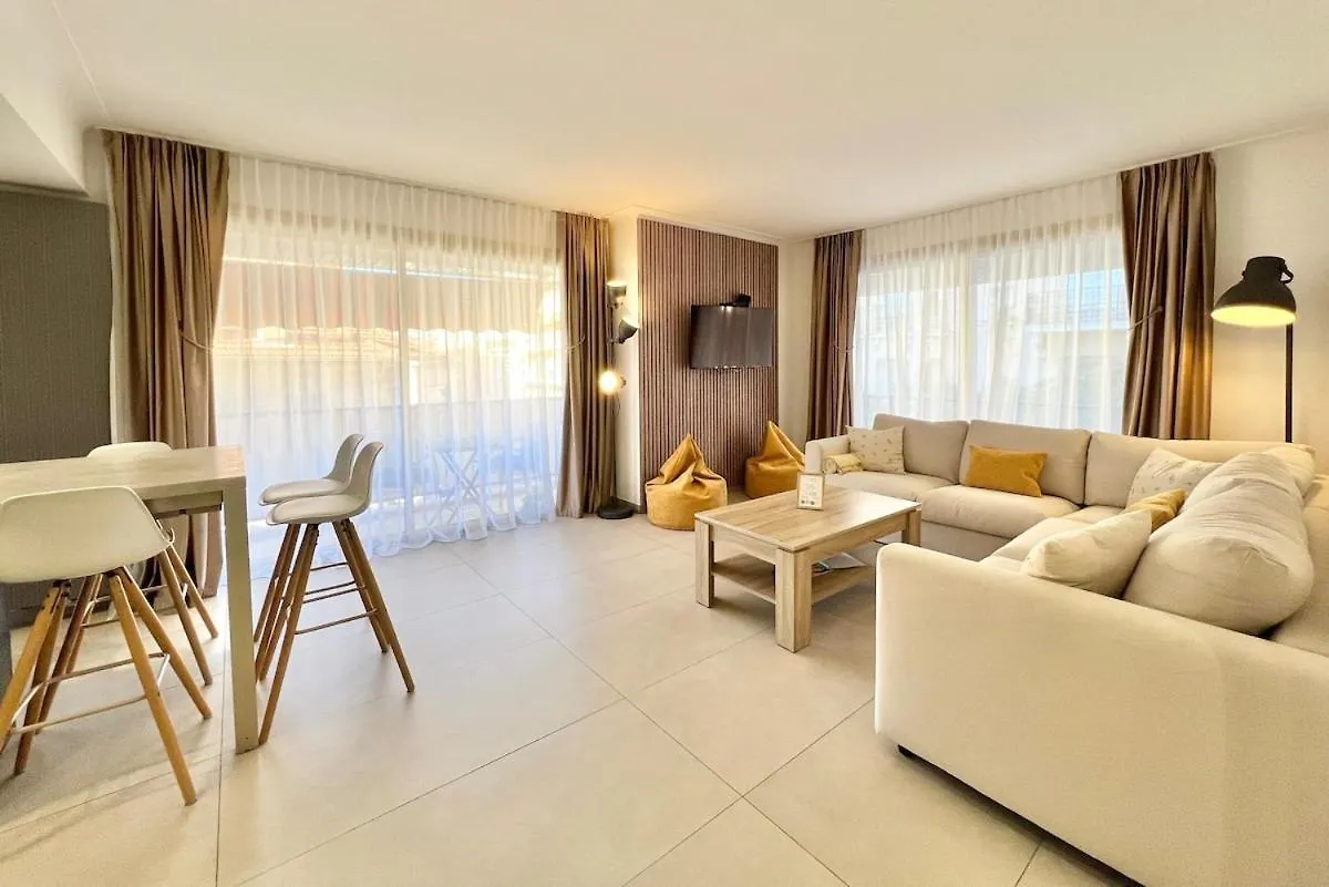 Beautiful 2 Rooms - Ac - Wifi - Near Palais Cannes